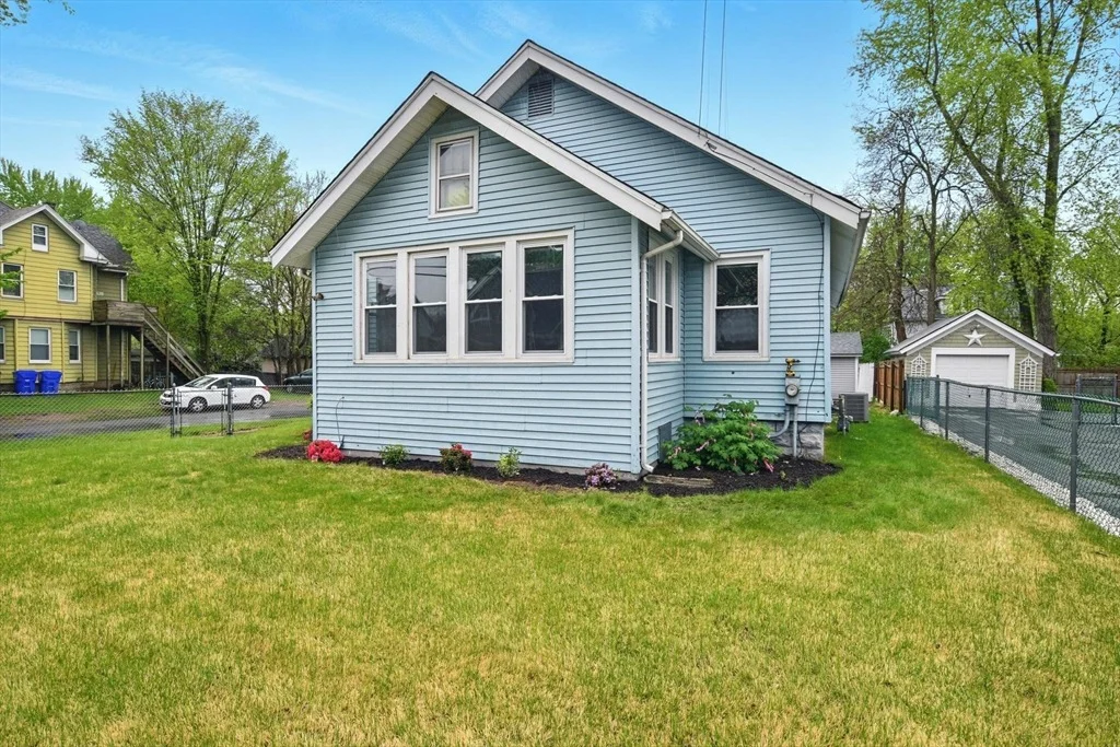 Photo of 26 Dwight Rd