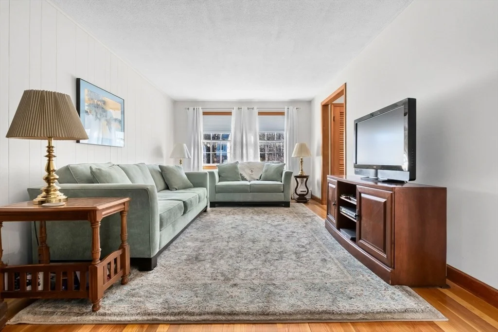 Photo of 4 Briarwood Drive