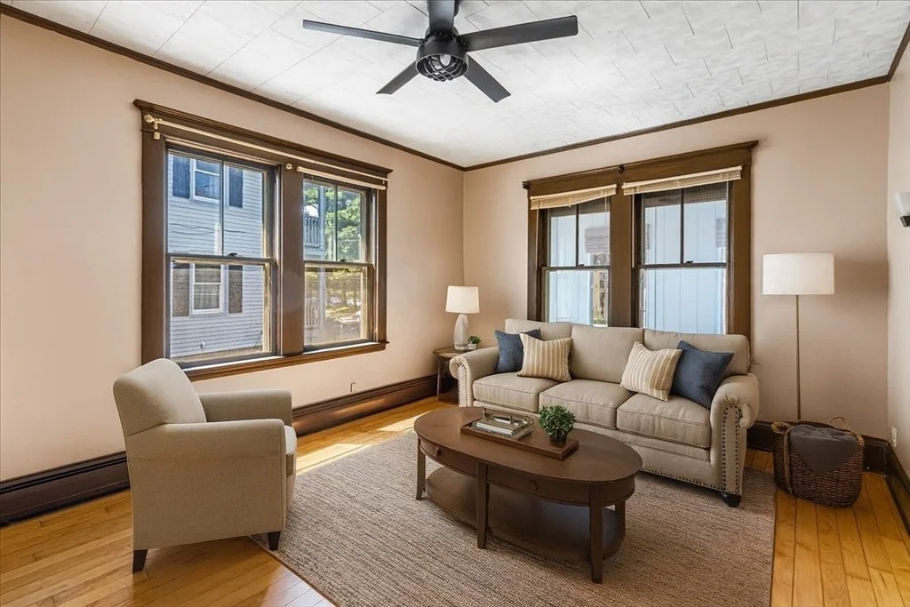 Photo of 313 Main