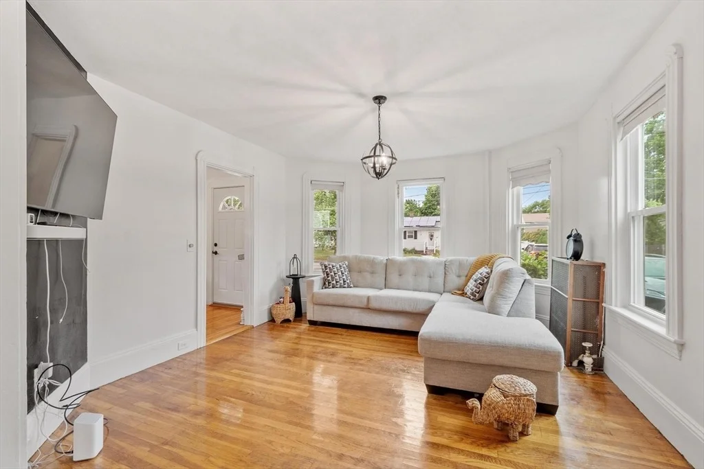 Photo of 38 Carleton St