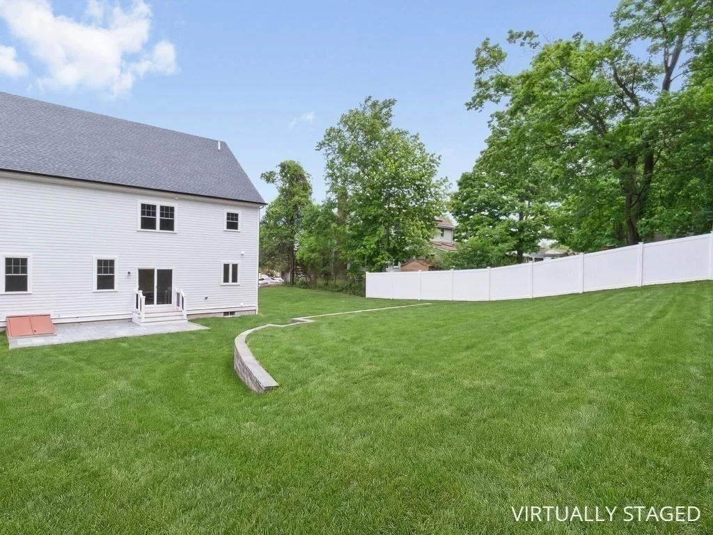 Photo of 113 Warwick Avenue