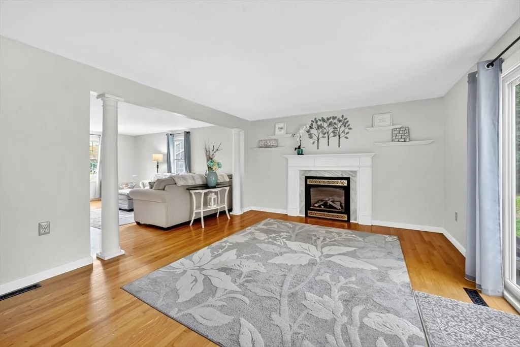 Photo of 49 Hearthstone Dr