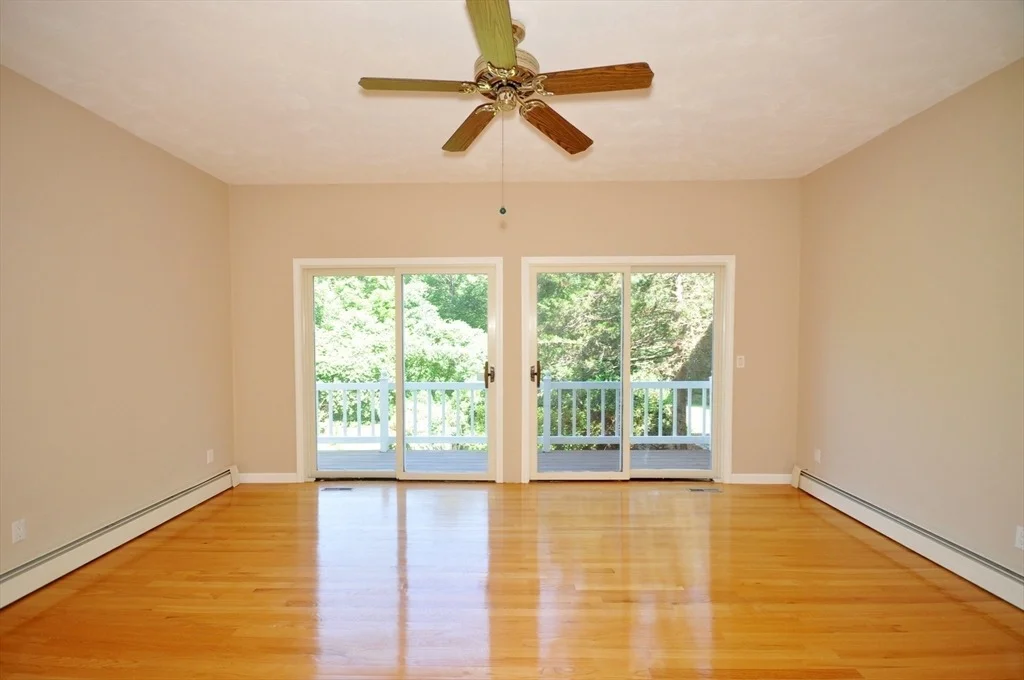 Photo of 9 Breezy Point Rd