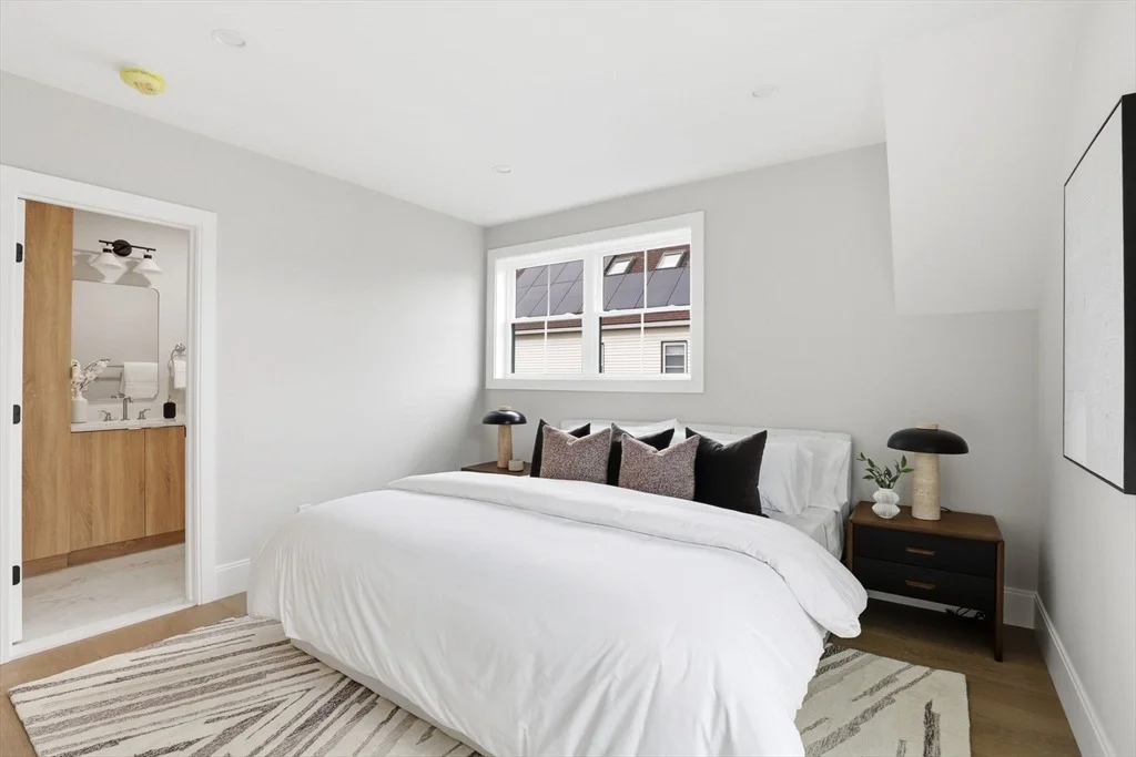 Photo of 30 Waverly Ave