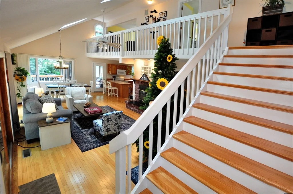 Photo of 154 Brook Ln