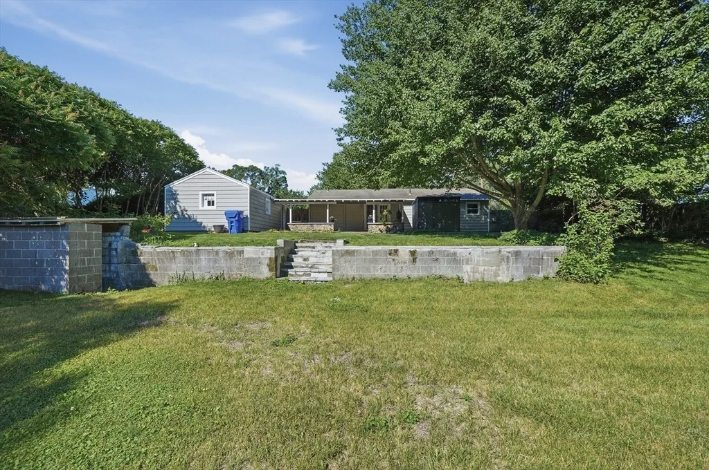 Photo of 251 Shady Brook Lane