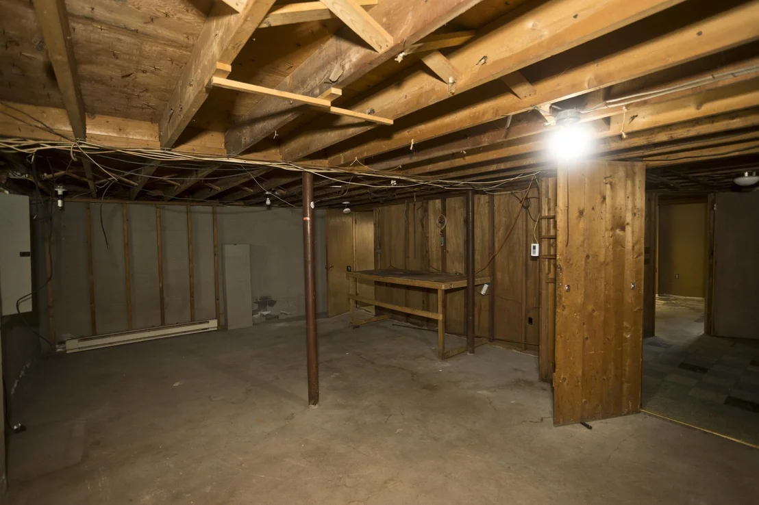 Photo of 956 Granby Rd