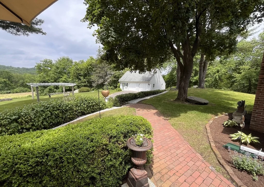 Photo of 148 Scantic Road