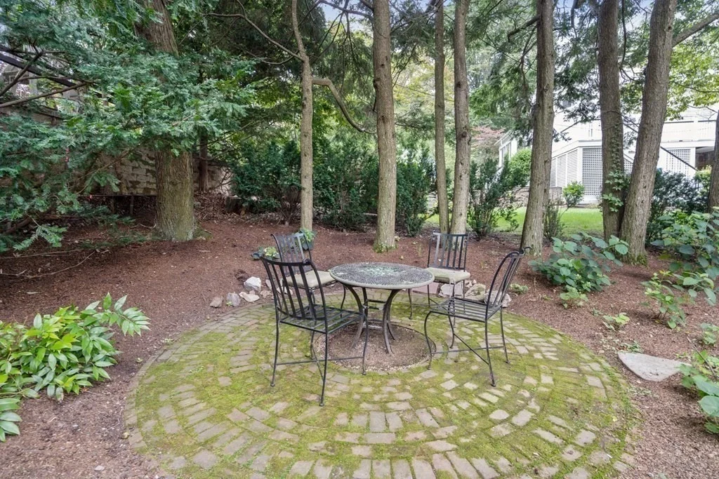 Photo of 47 Cotswold Rd