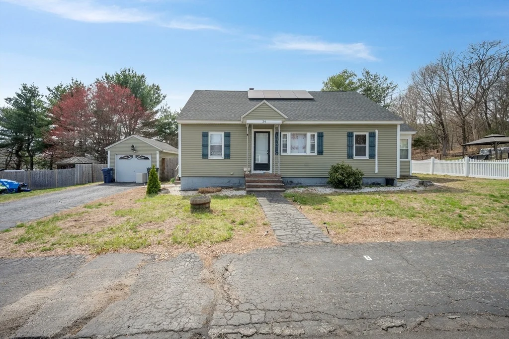 Photo of 34 Bouchard Ave