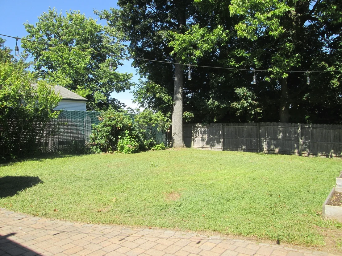 Photo of 76 Surrey Rd