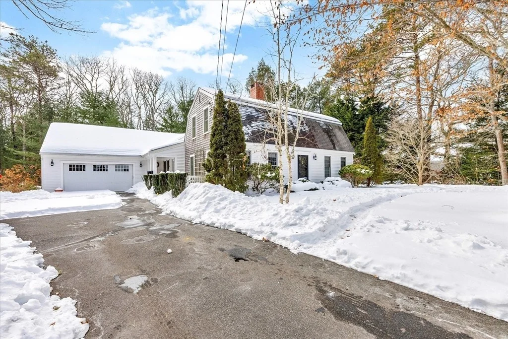 Photo of 85 Clamshell Cove Rd