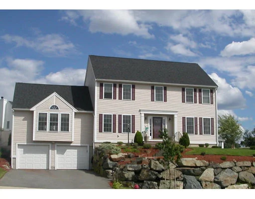 Photo of 5 Thompson Pond Road