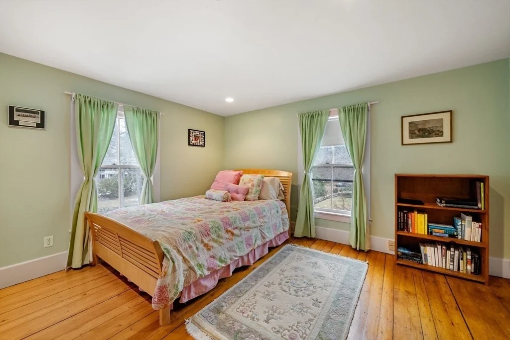 Photo of 74 Chestnut St