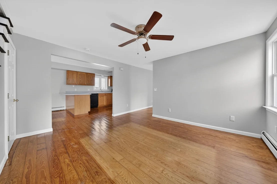 Photo of 165 Grant St