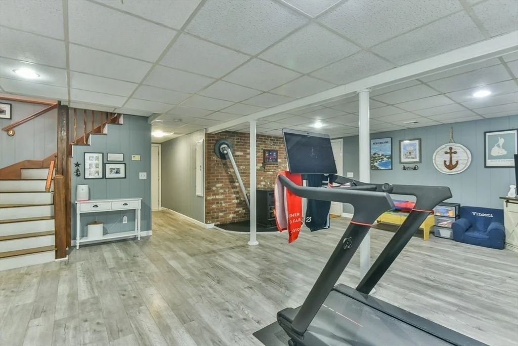 Photo of 120 Lakeside Ave