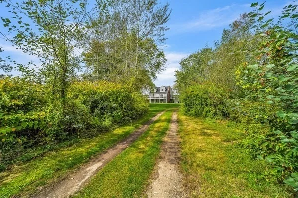 Photo of 35 Holbrook Ave