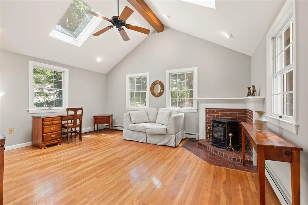 Photo of 3 Marshall St