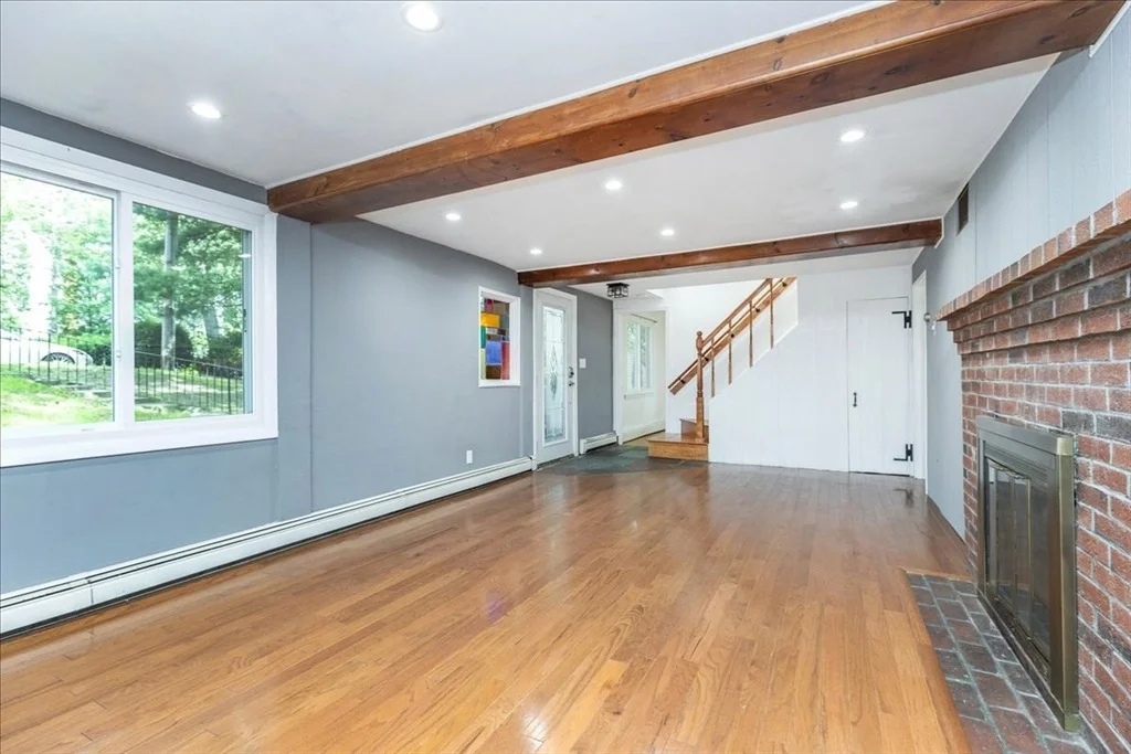Photo of 17 Boulder Rd.