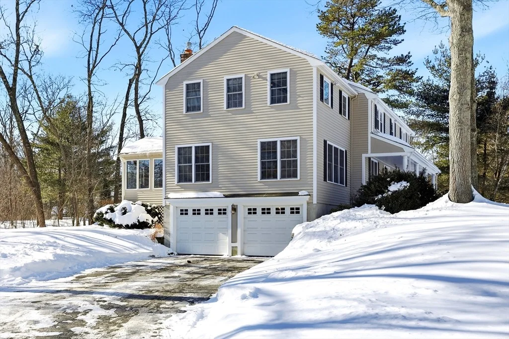Photo of 245 Oak Hill Circle