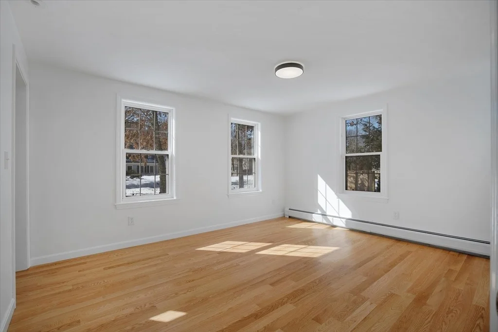 Photo of 10 Butler Ln