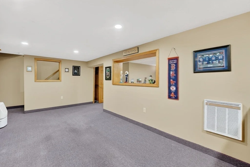 Photo of 6 Ladd Ln