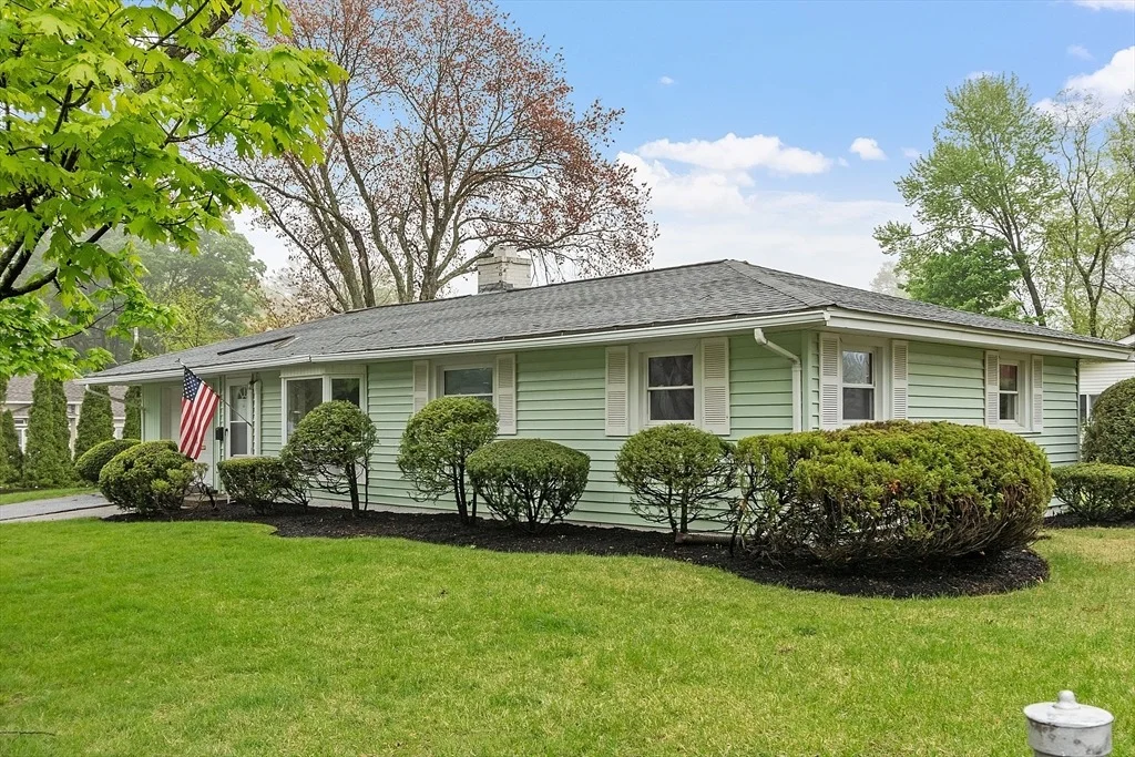Photo of 240 Central St
