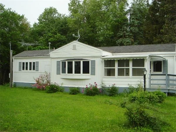 Photo of 2 Maple Court