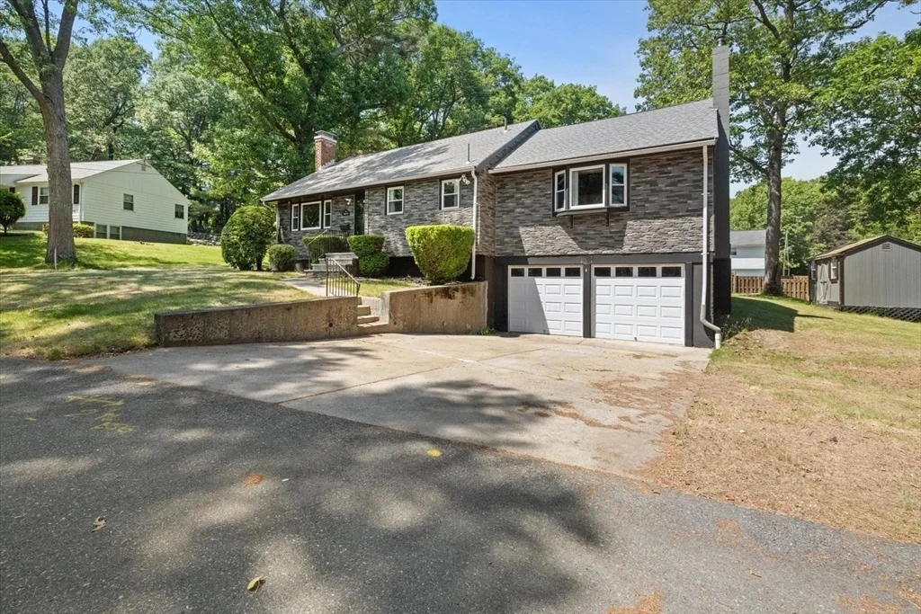 Photo of 4 Haddad Ave