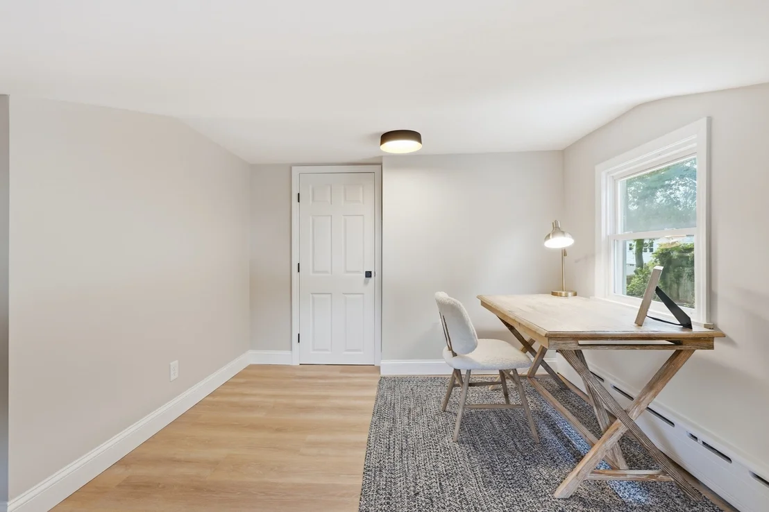 Photo of 98 Towne Way