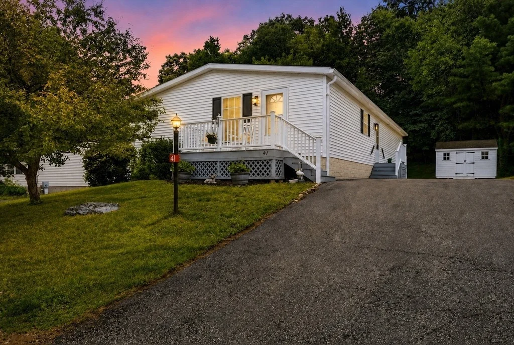 Photo of 41 Deer Run