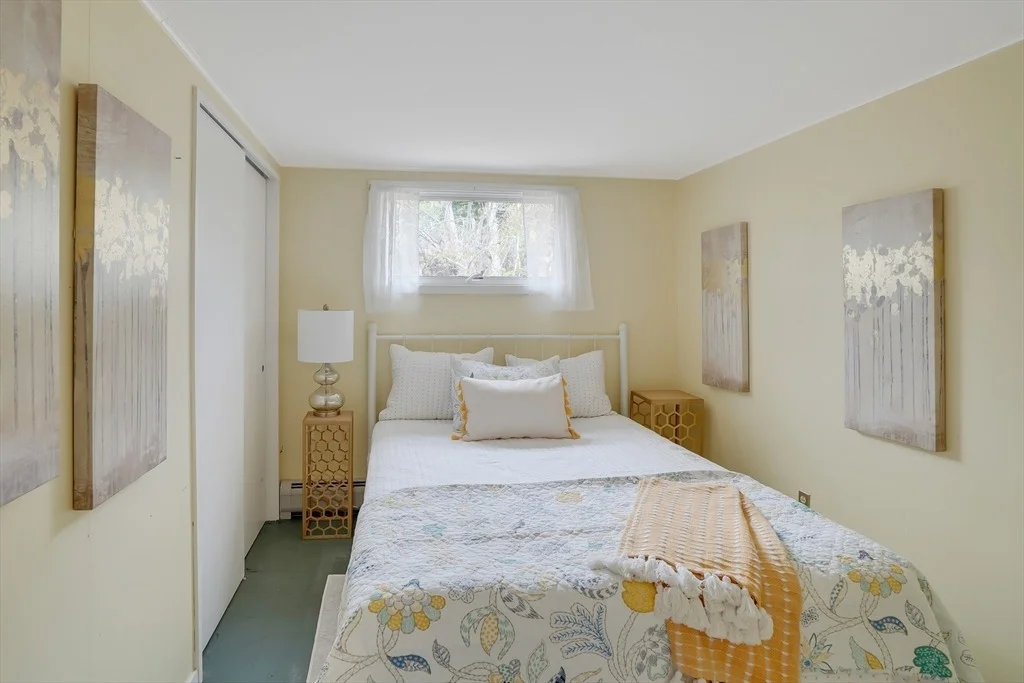 Photo of 453 Lighthouse Rd
