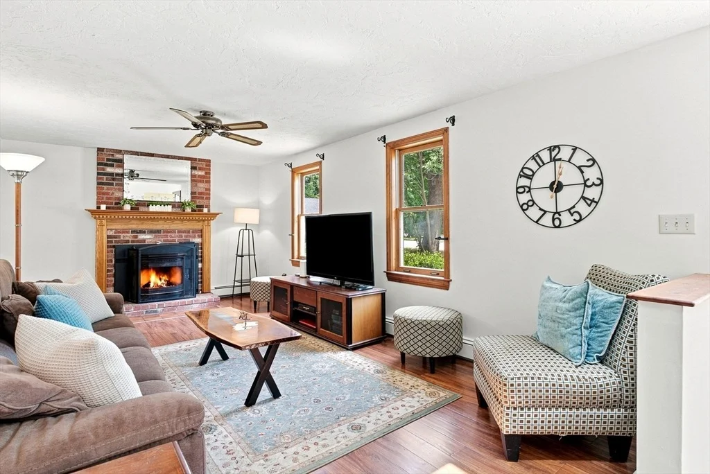 Photo of 25 Mockingbird Ln