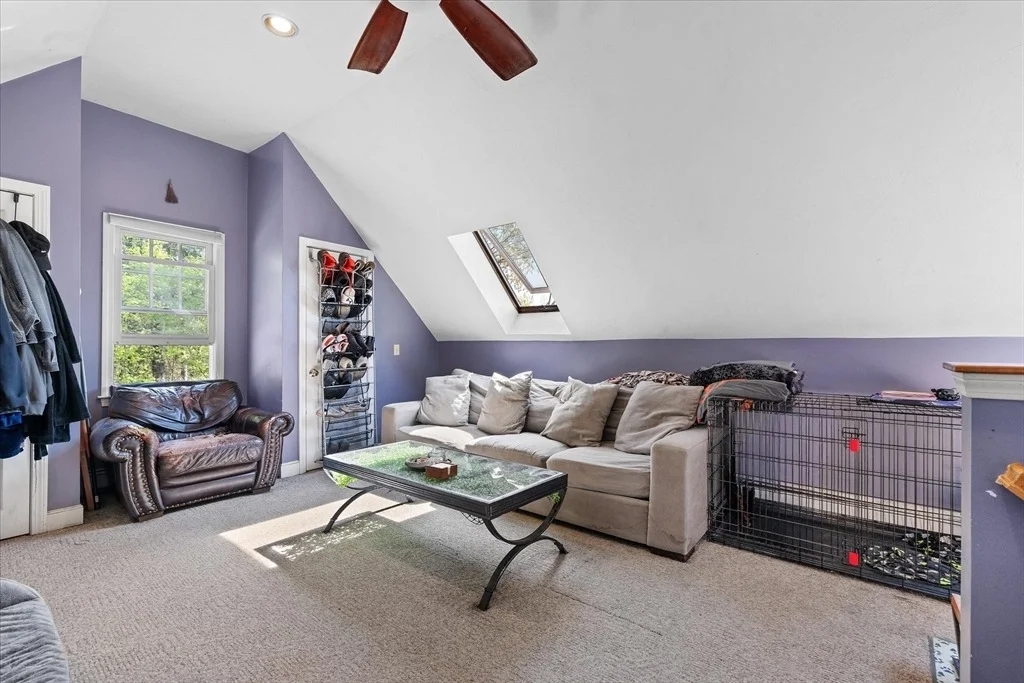 Photo of 152 Mountain Rd