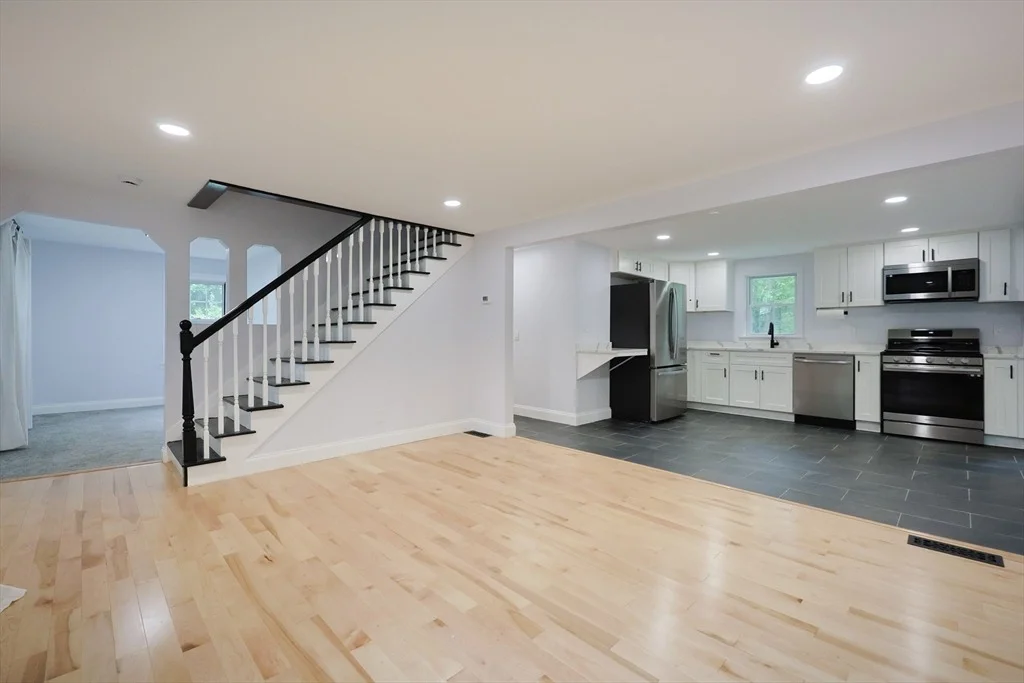 Photo of 25 Bailey Rd