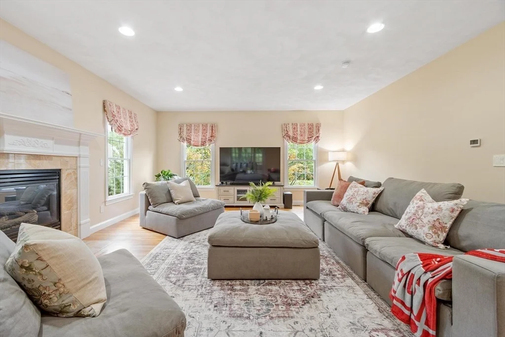 Photo of 33 Nutmeg Ln