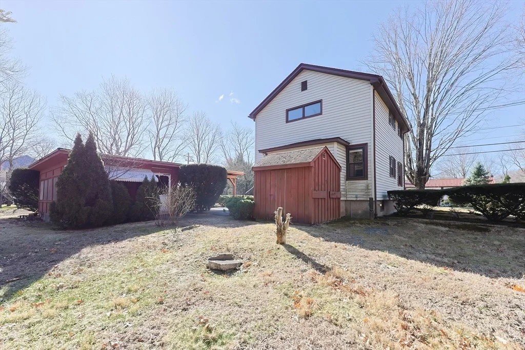 Photo of 940 Read St.