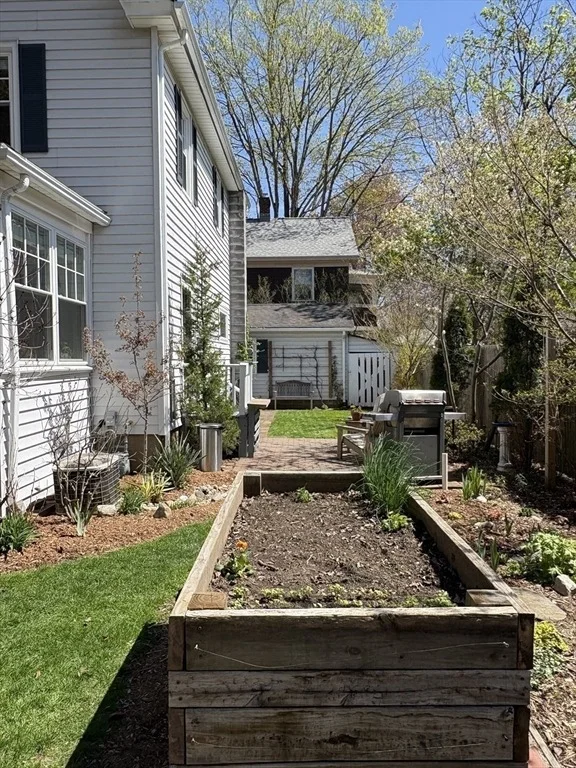 Photo of 17 Fairview Ave