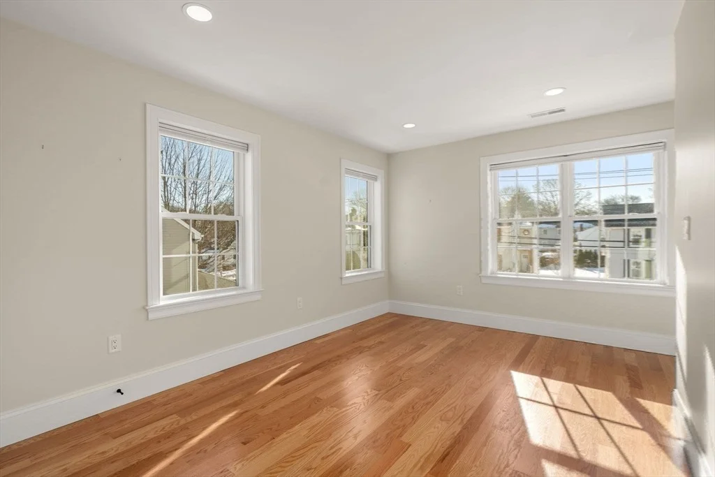 Photo of 211 Florence Ave