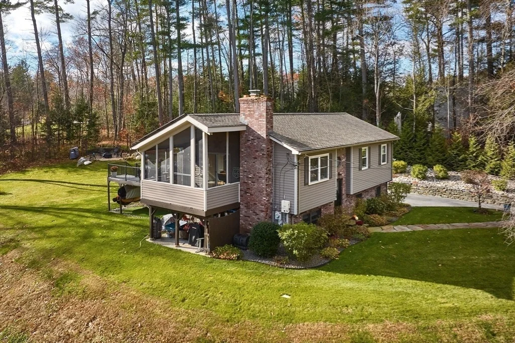 Photo of 1260 Westhampton Road