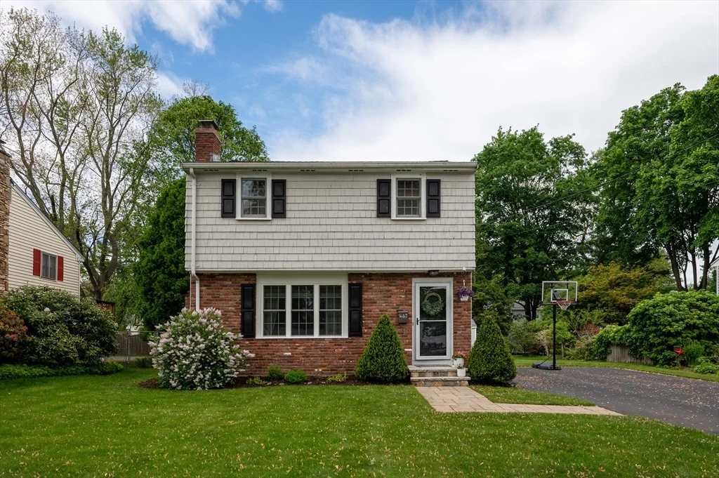 Photo of 67 Greenleaf Cir