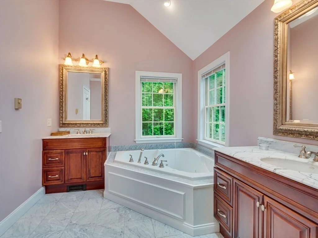 Photo of 14 Nassau Drive