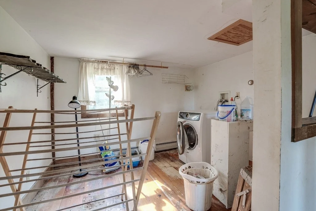 Photo of 691 River St