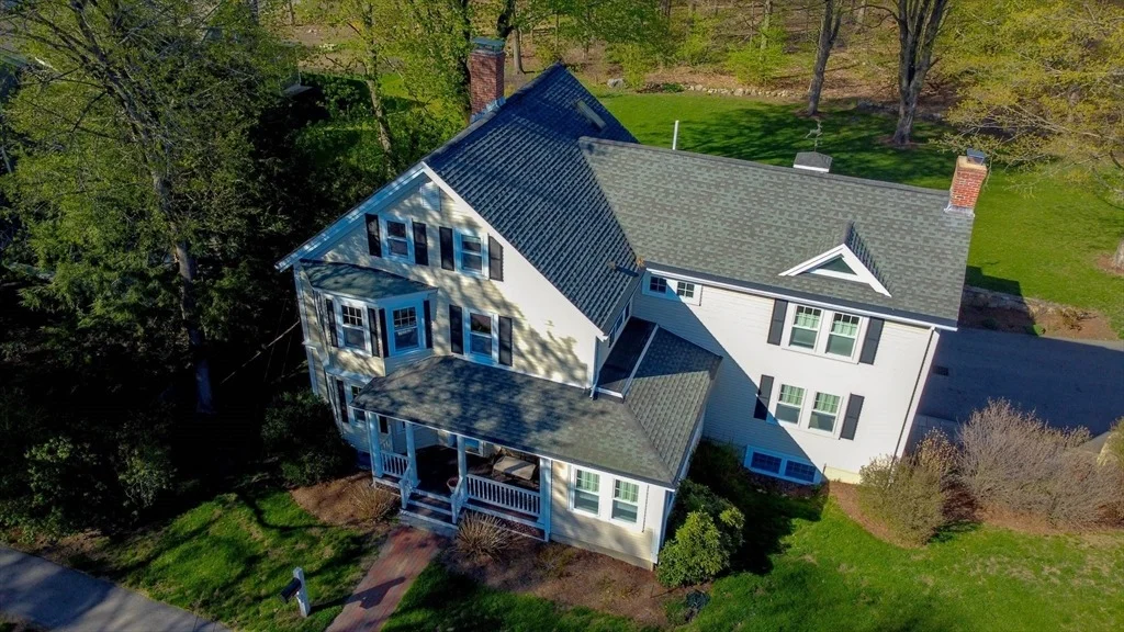 Photo of 353 Thoreau St