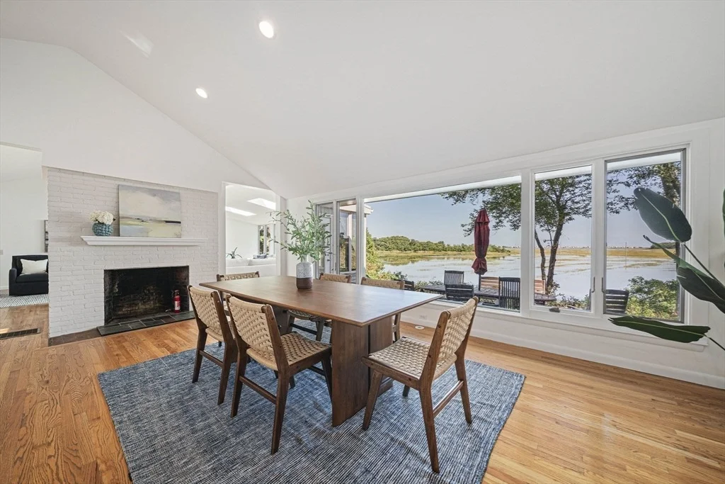 Photo of 110 Damon's Point Road
