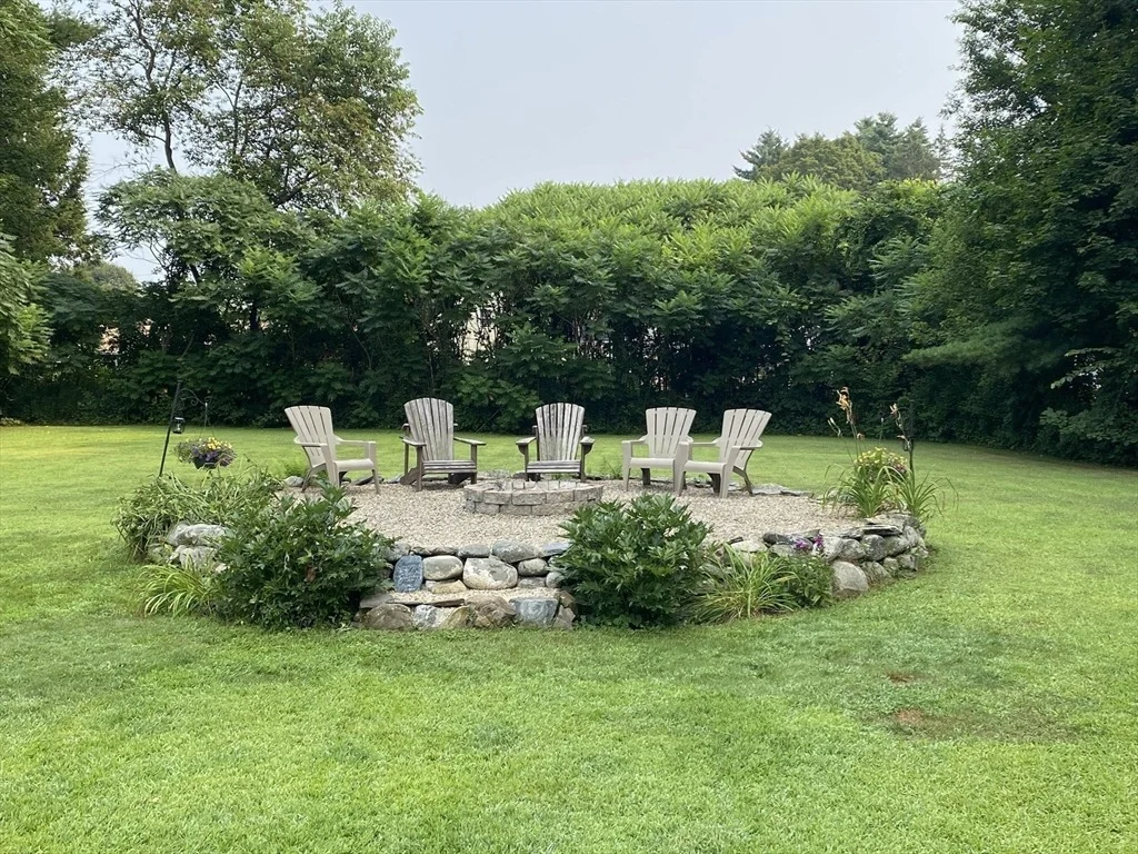 Photo of 84 Thayer Rd