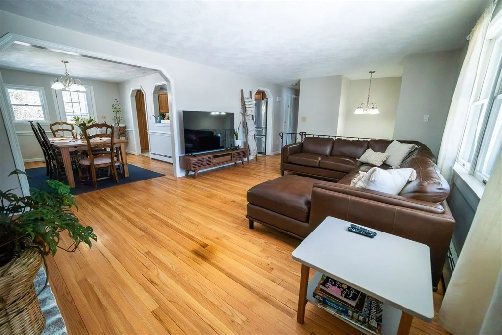 Photo of 12 Stewart Ln