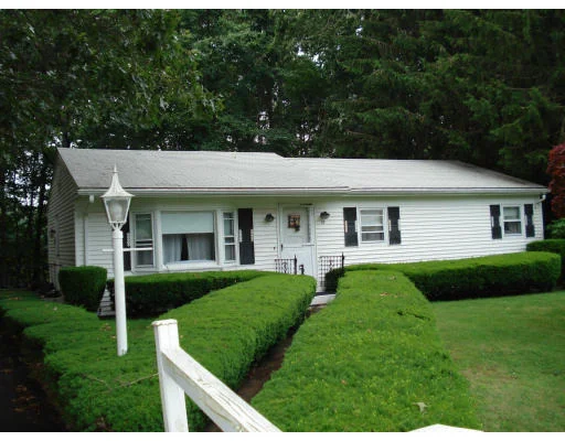 Photo of 10 Briar Dr