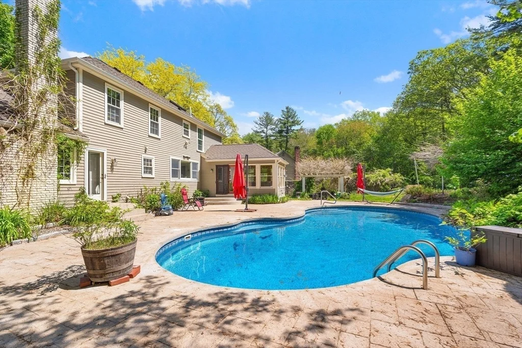 Photo of 4 Dix Rd