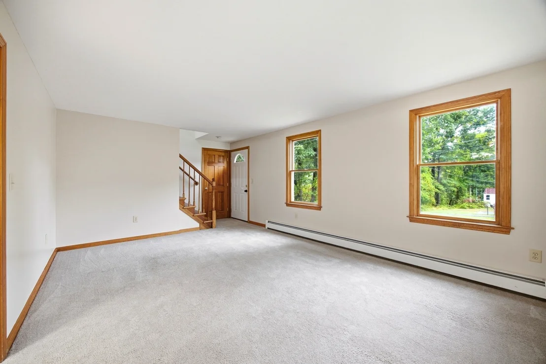 Photo of 7 Beebe Rd